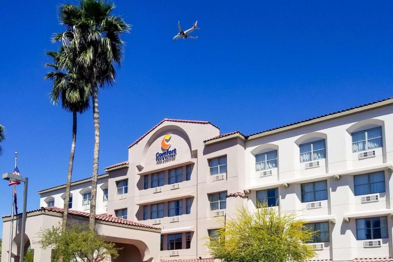 Comfort Inn & Suites Tempe Phoenix Sky Harbor Airport Exterior photo